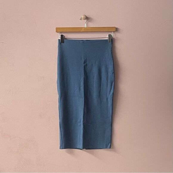 Forever 21 Dusty Blue Pencil Skirt Size Small EUC - Picture 1 of 10